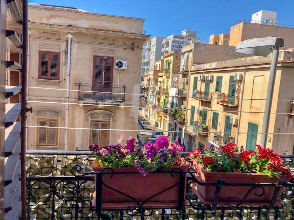 Via Aurispa 60 Palermo Eksteriør billede